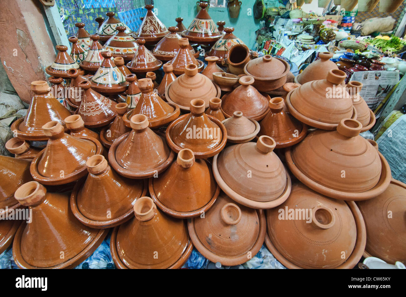 ceramic tajine dishes for sale in the ancient medina in Marrakech, Morocco Stock Photo