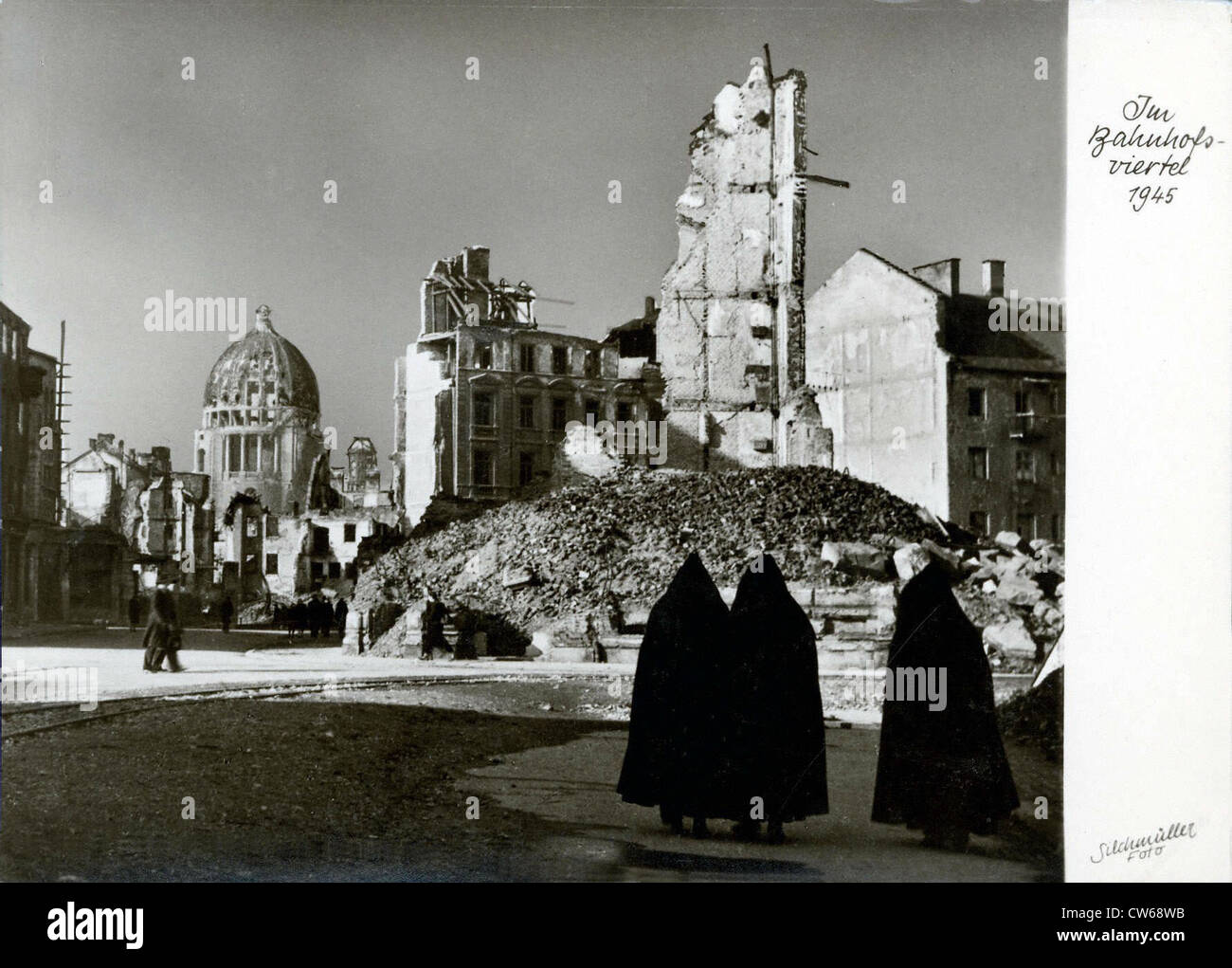 munich-in-1945-stock-photo-alamy