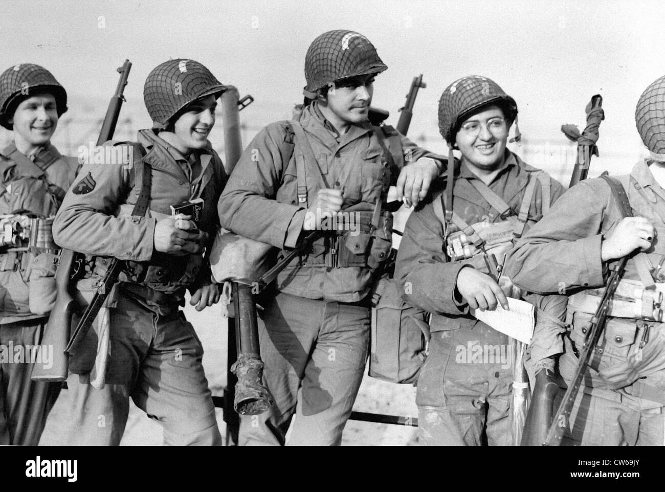 Wwii england soldiers hi-res stock photography and images - Alamy