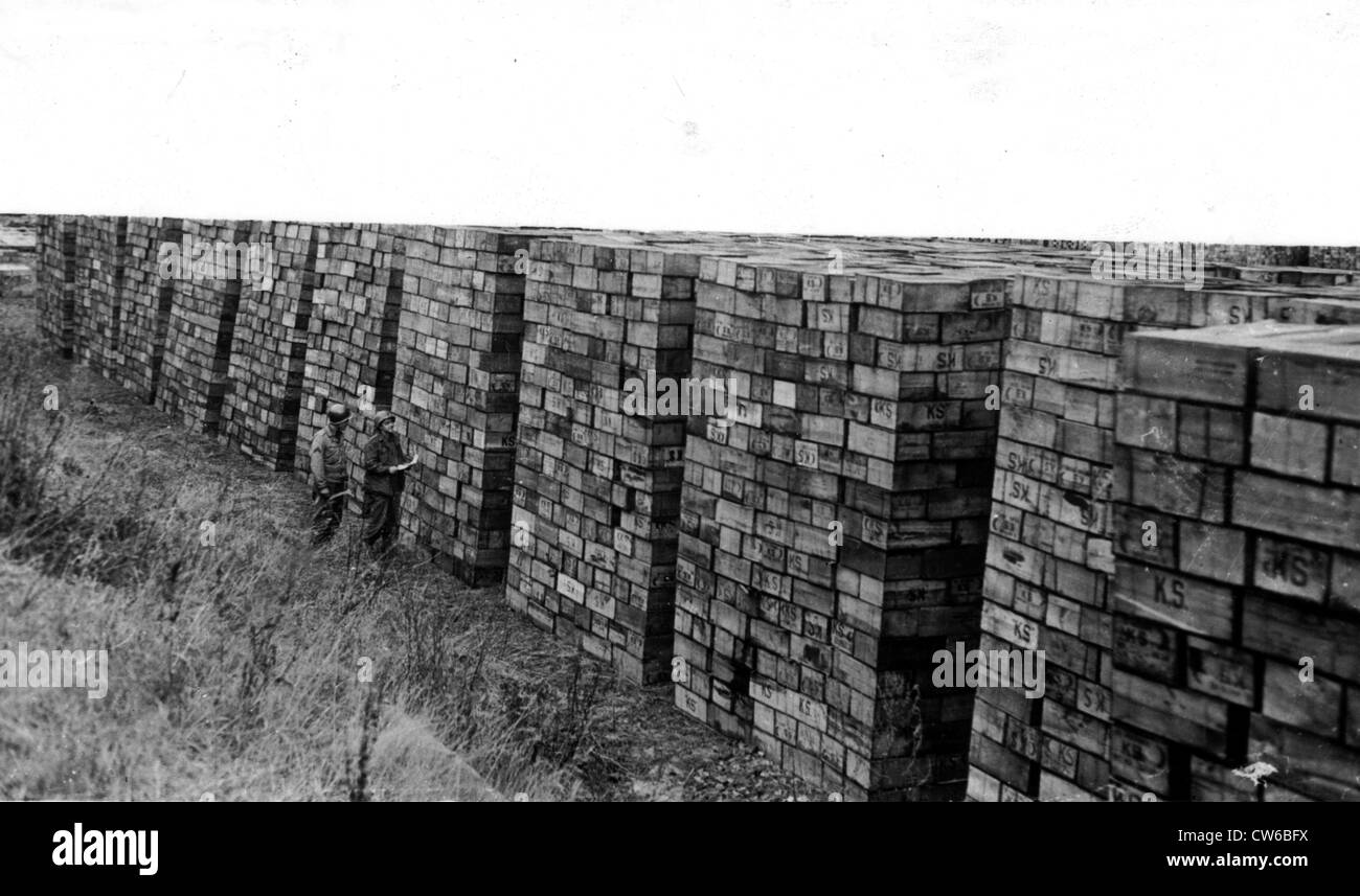 Army food service Black and White Stock Photos & Images - Alamy