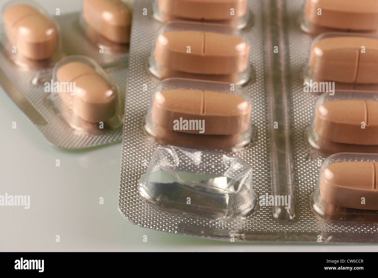 Repackaged Tablets tablets in the packing Stock Photo - Alamy
