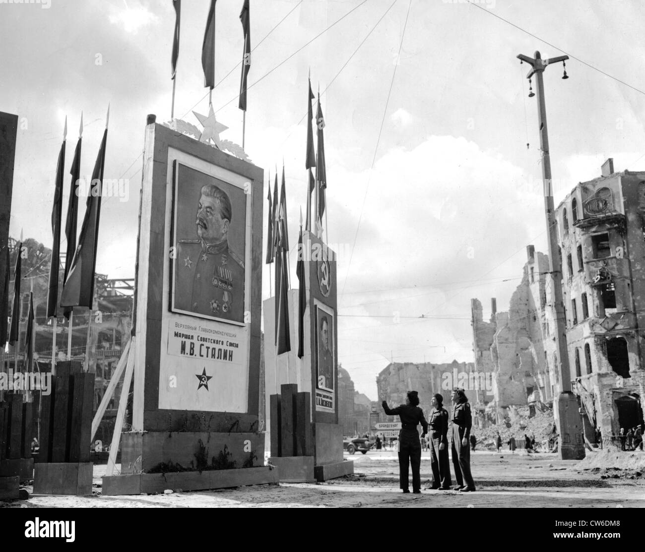 U.S. women soldiers in Berlin, July 9, 1945 Stock Photo ...