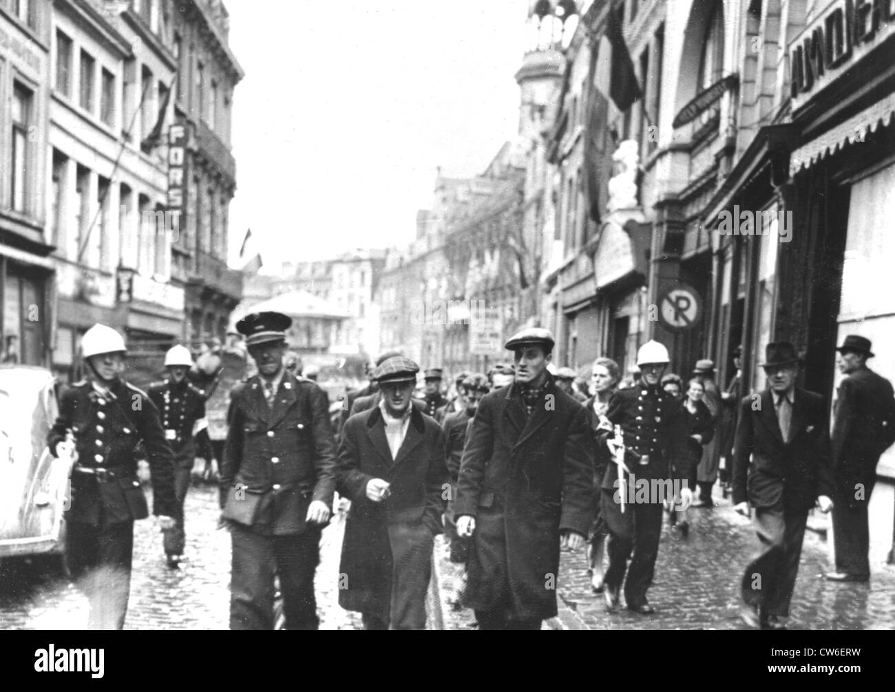 Belgian collaborationists round up in Mons, September 1944 Stock Photo