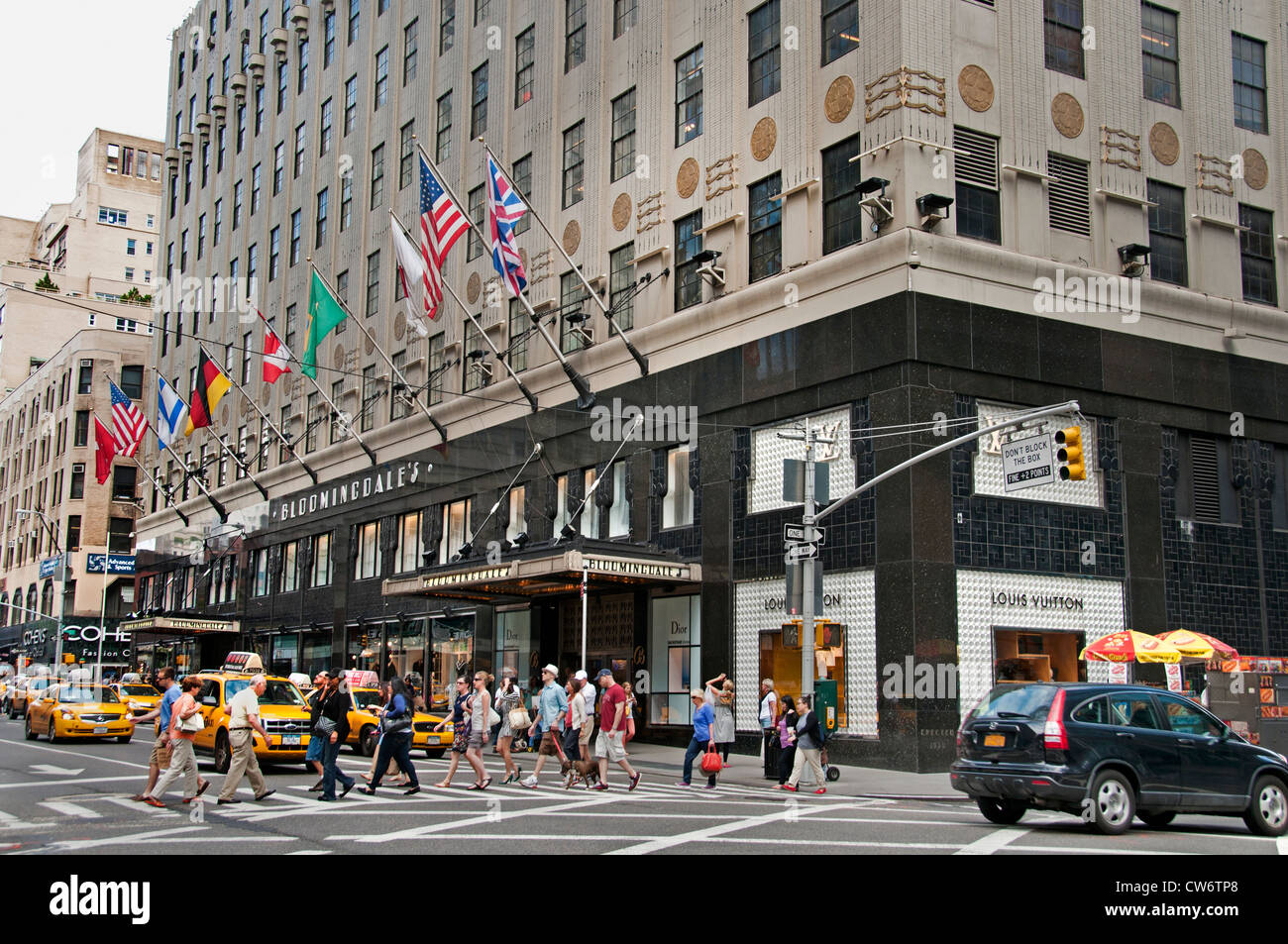 Bloomingdales new york hi-res stock photography and images - Alamy