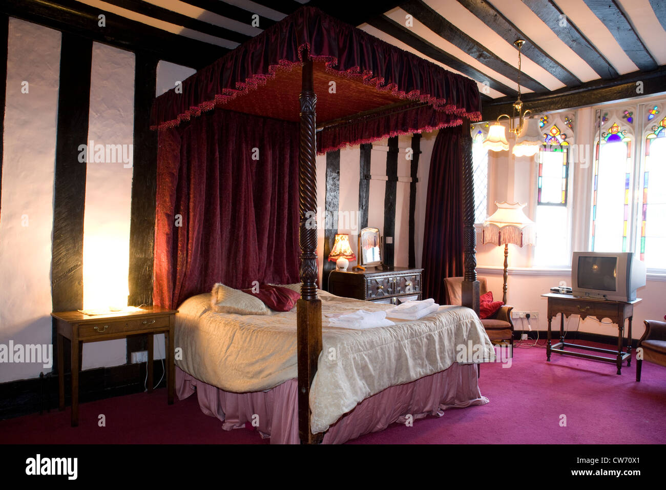 Glastonbury The and Pilgrim Inn room with fourposter bed