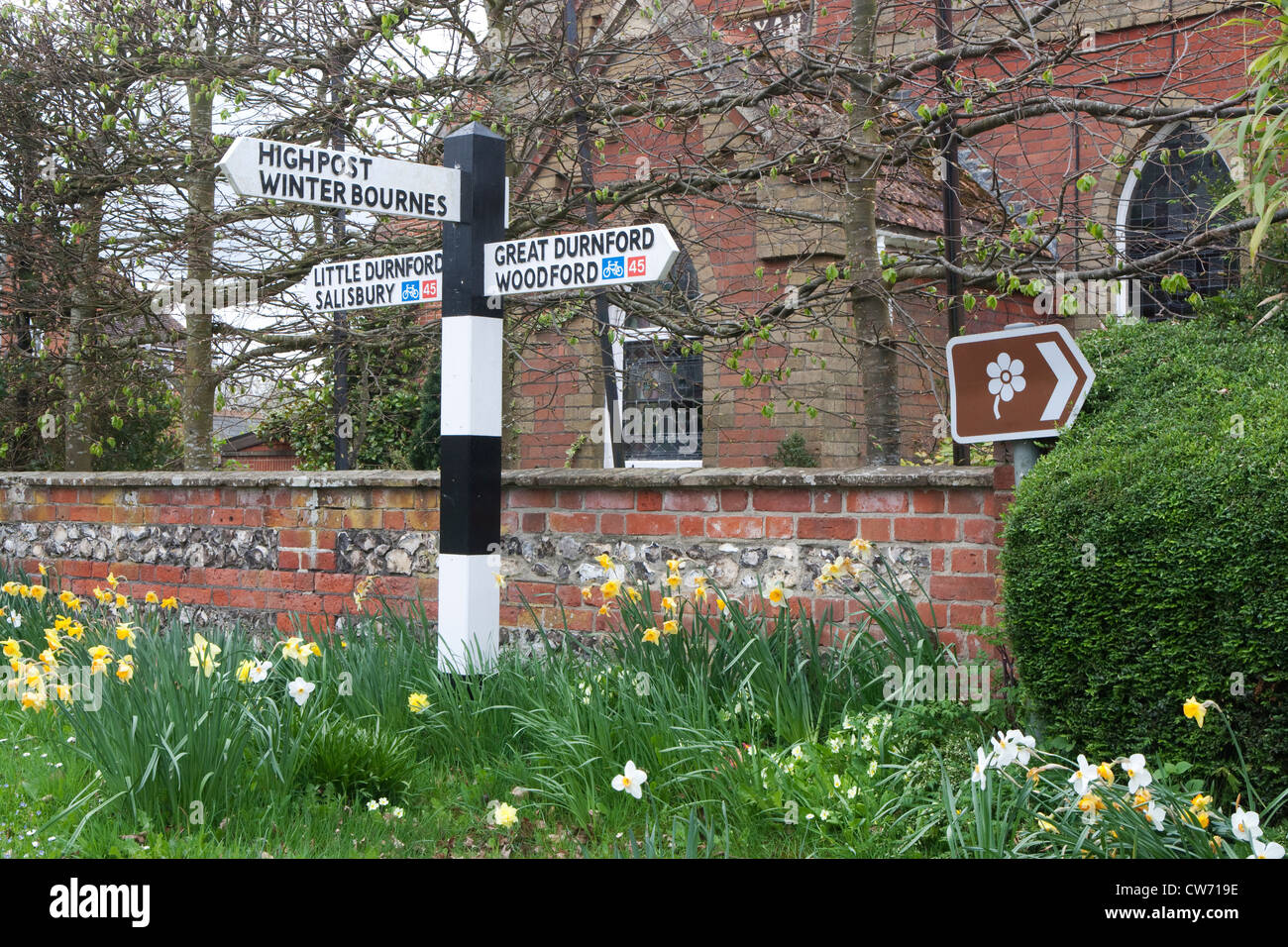 Avonbourne Sign Avon Valley: road signage Stock Photo - Alamy