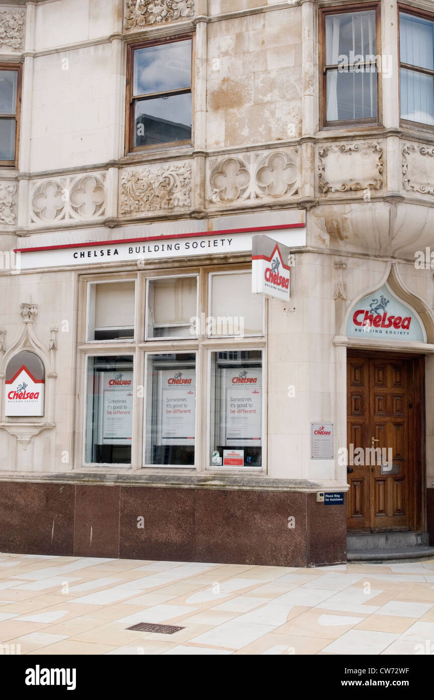 majestic wine warehouse retailer retailers off license chain alcohol