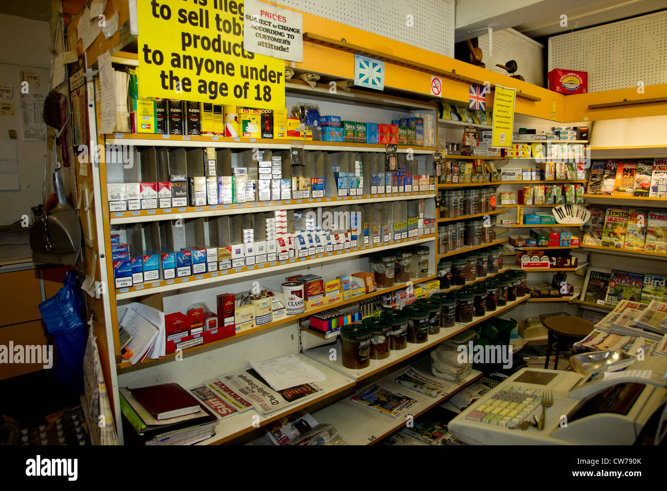 Specialist tobacconist shop hi-res stock photography and images - Alamy