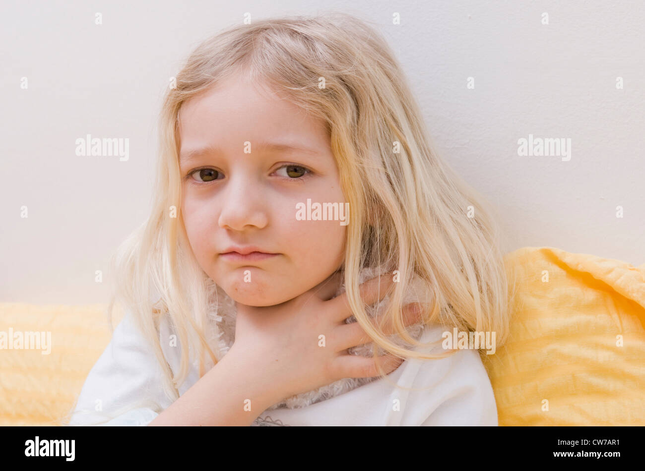 girl with sore throat Stock Photo Alamy