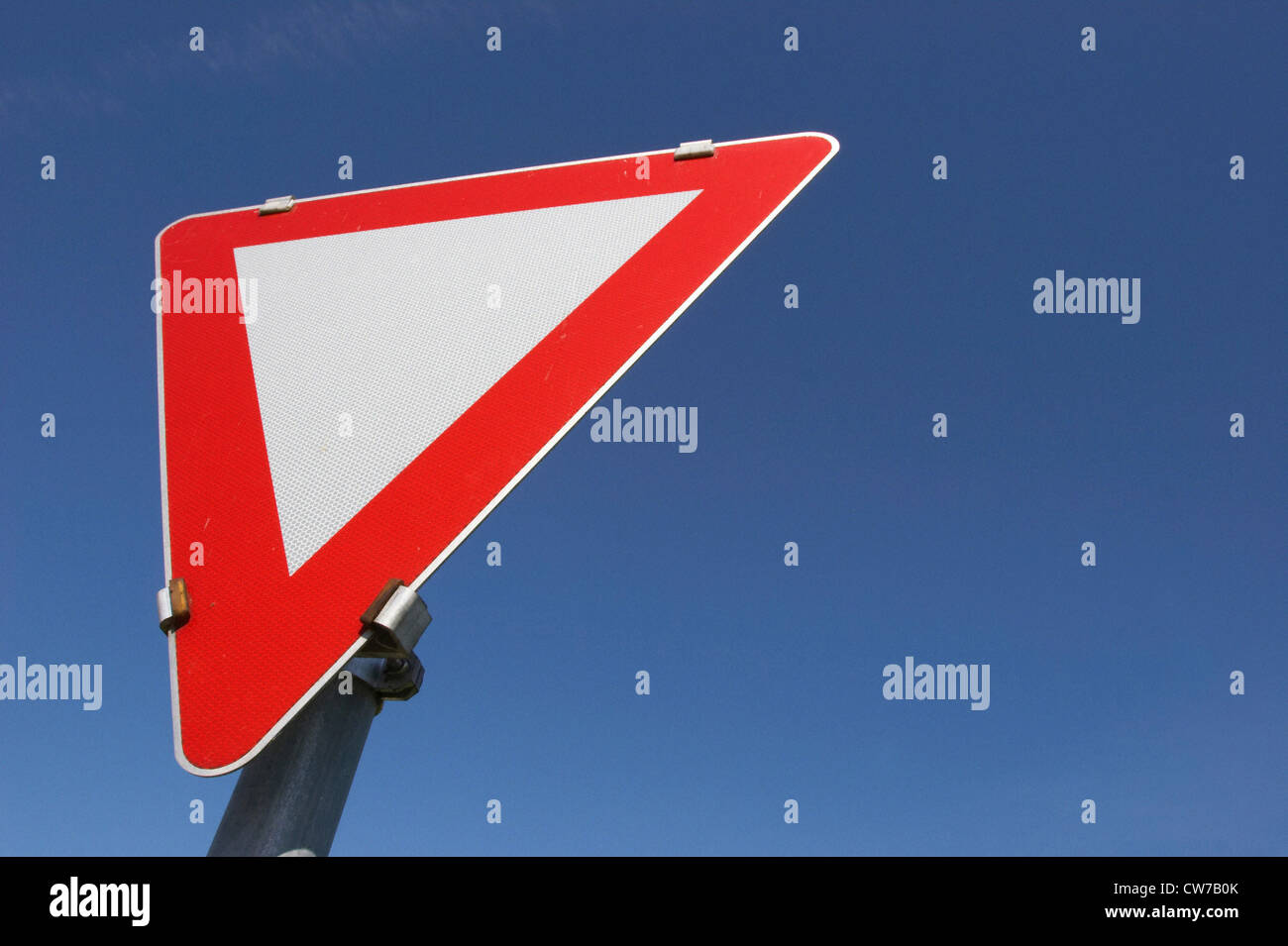 Priority for transverse traffic Stock Photo - Alamy