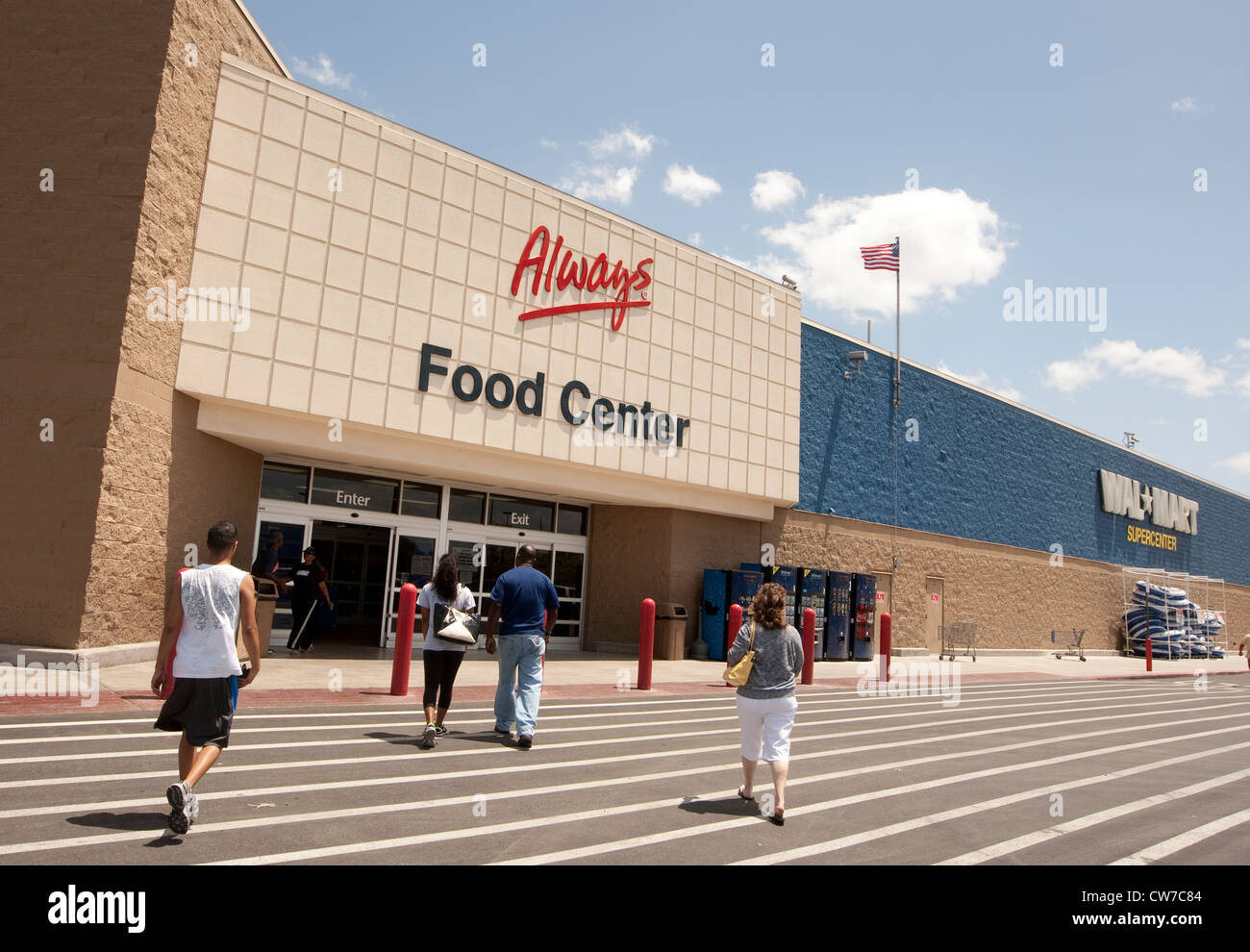 Exterior of Wal-Mart Supercenter store in San Marcos, Texas Stock Photo