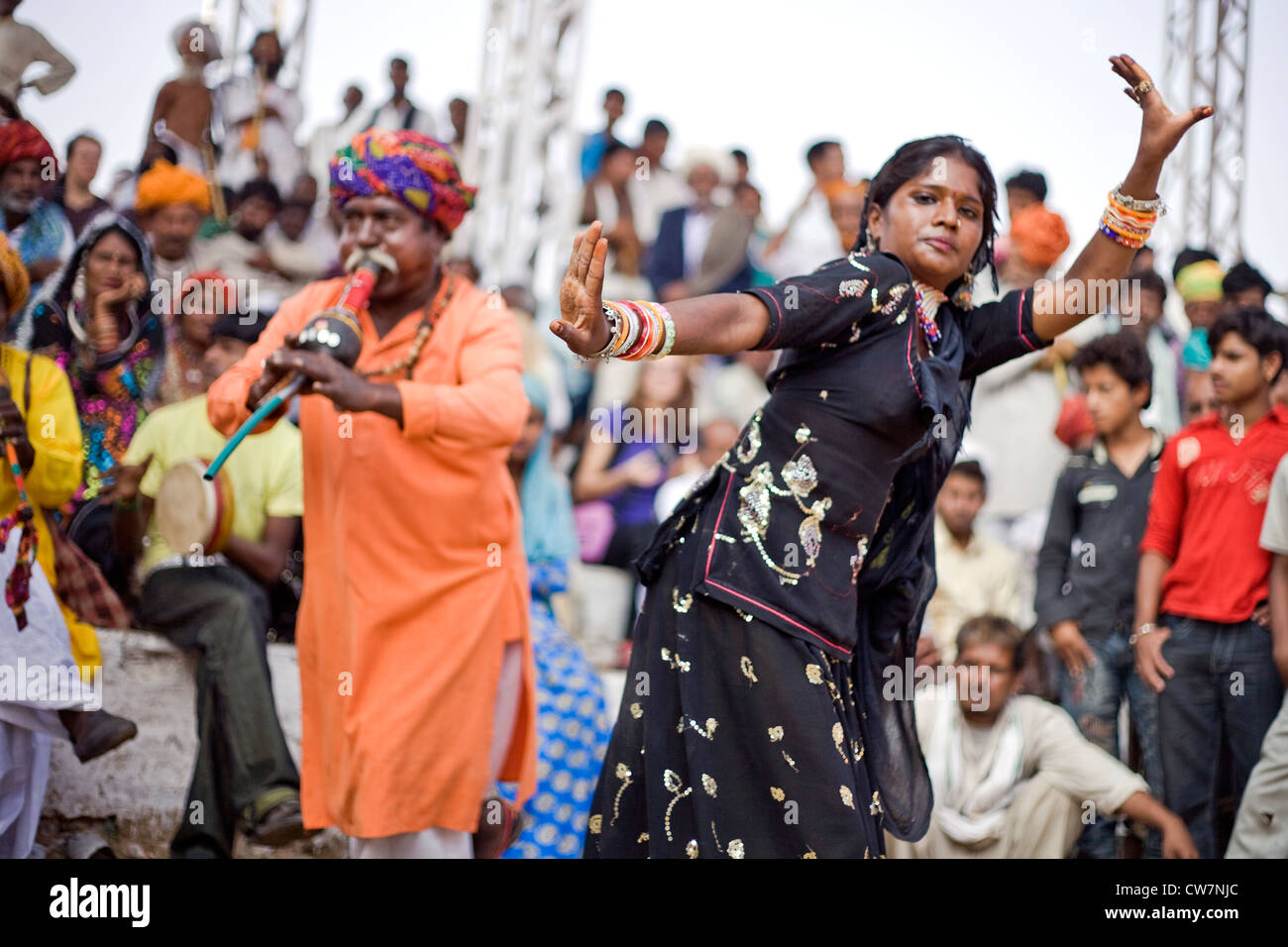 Kalbeiiya gypsy performing at Pushkar Stock Photo