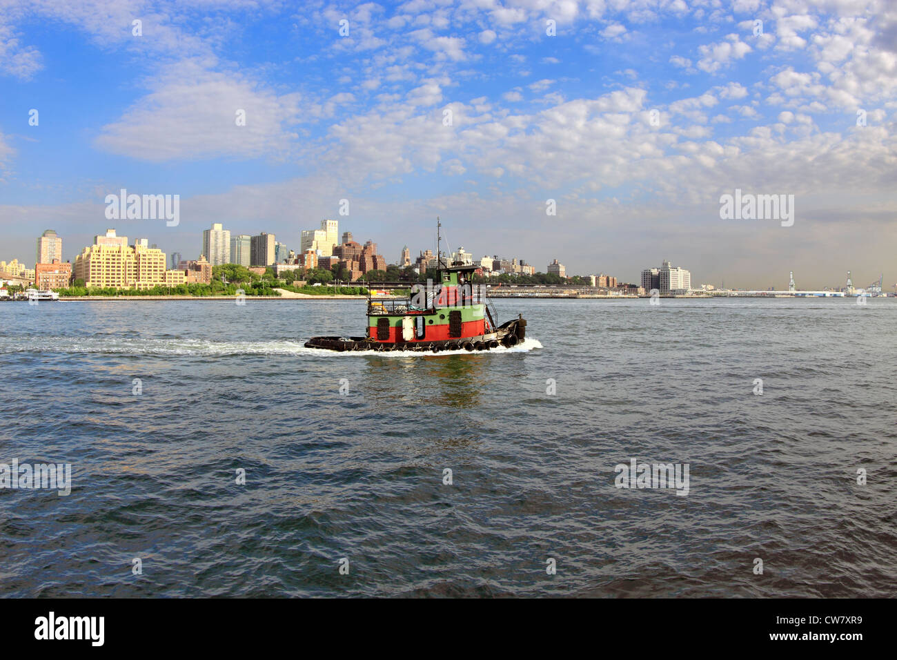 Tugboat on the East River in lower Manhattan New York City Stock Photo ...