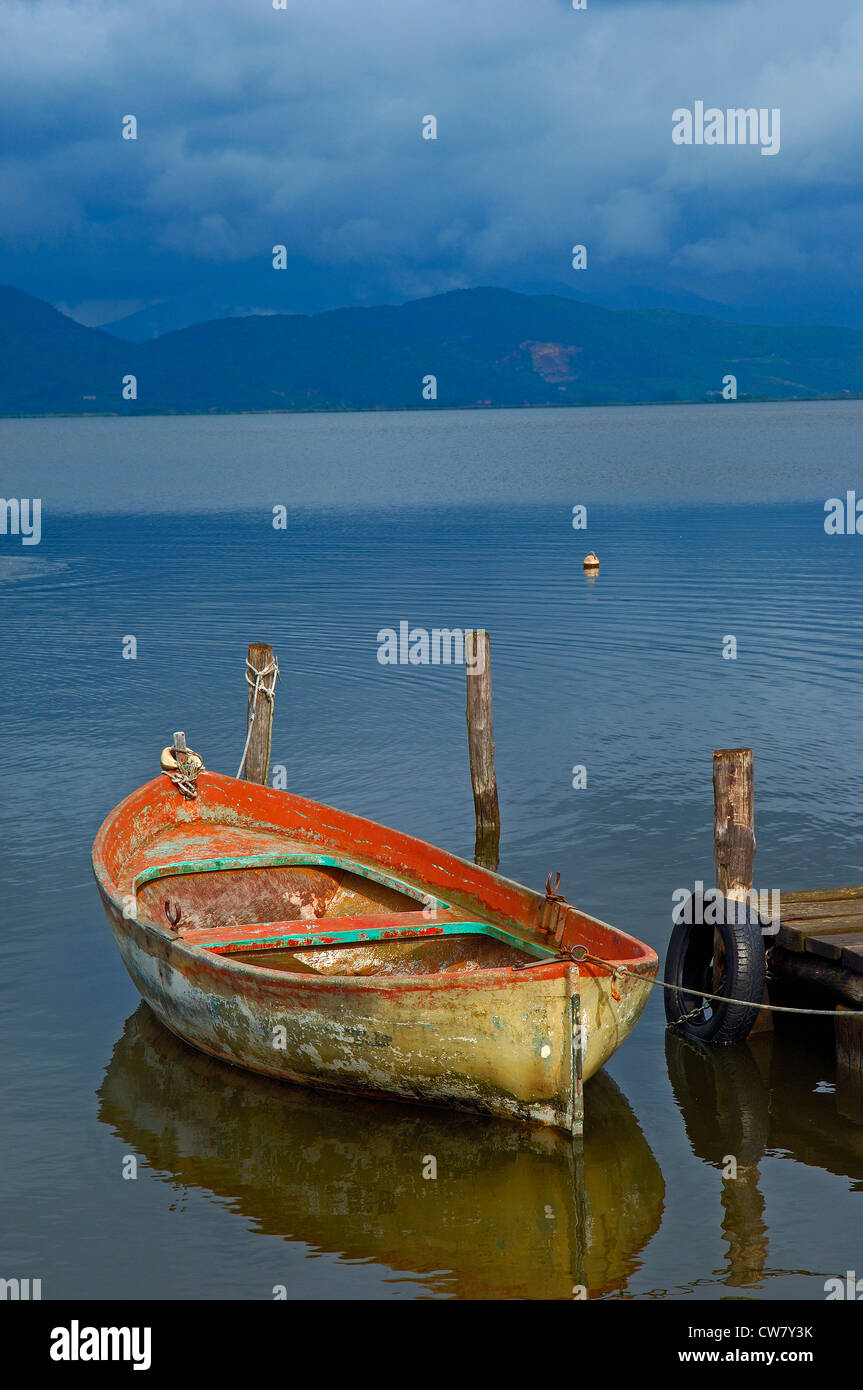 Massaciuccoli lake lago di hi-res stock photography and images - Alamy
