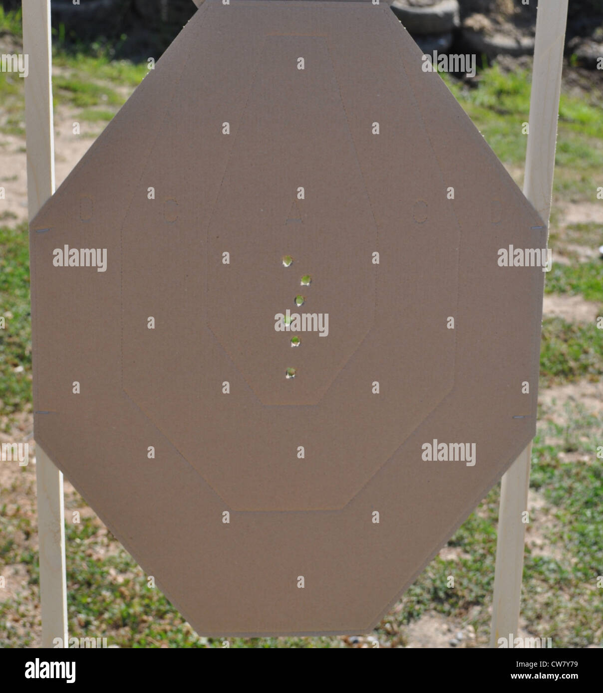 Paper Target Stock Photos & Paper Target Stock Images Alamy