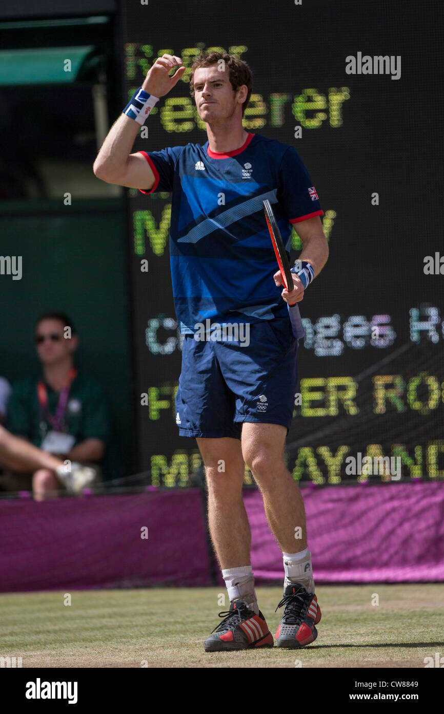 Andy Murray (GBR) wins the gold medal in the Men's Tennis Final at the