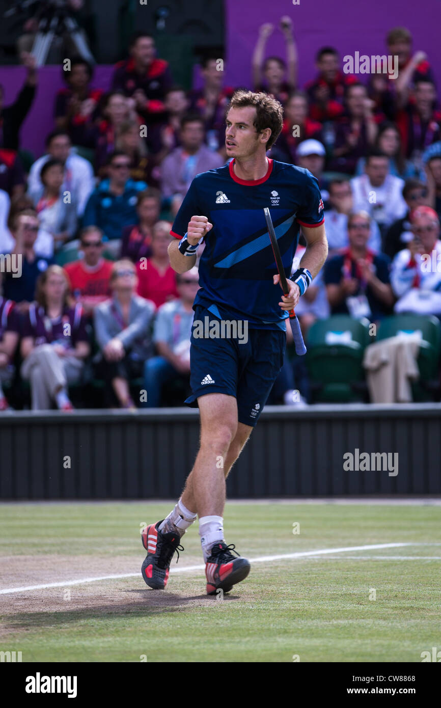 Andy Murray (GBR) wins the gold medal in the Men's Tennis Final at the ...