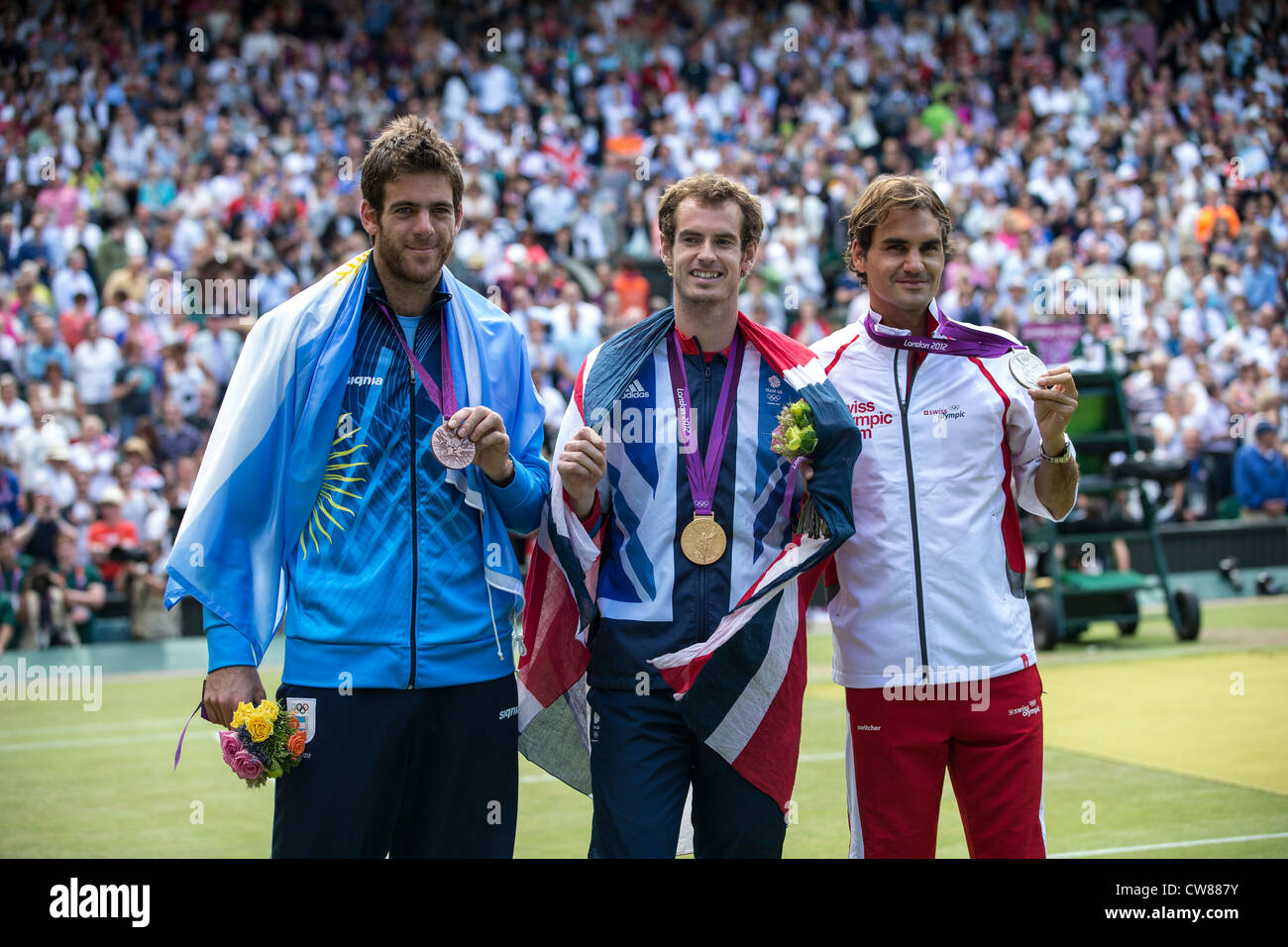 Andy Murray (GBR) wins the gold medal in the Men's Tennis Final at the Olympic Summer Games, London 2012 Stock Photo