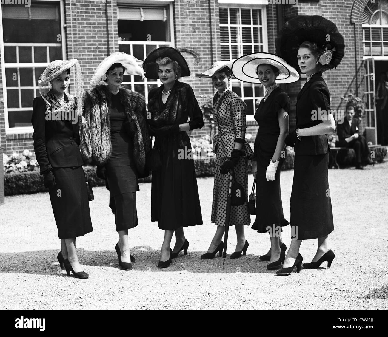 Hat fashion show at Belmont Park, ca 1940 Stock Photo