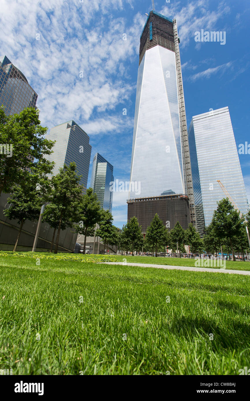 Freedom tower, World Trade Center One under construction view form 9/11 ...