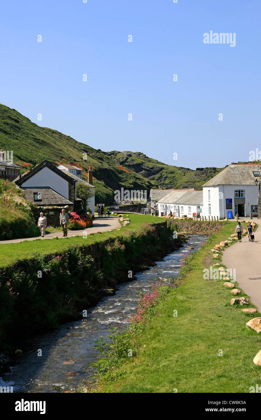 Boscastle white buildings hi-res stock photography and images - Alamy