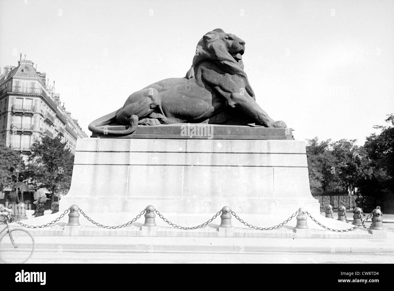 Lion belfort paris hi-res stock photography and images - Alamy