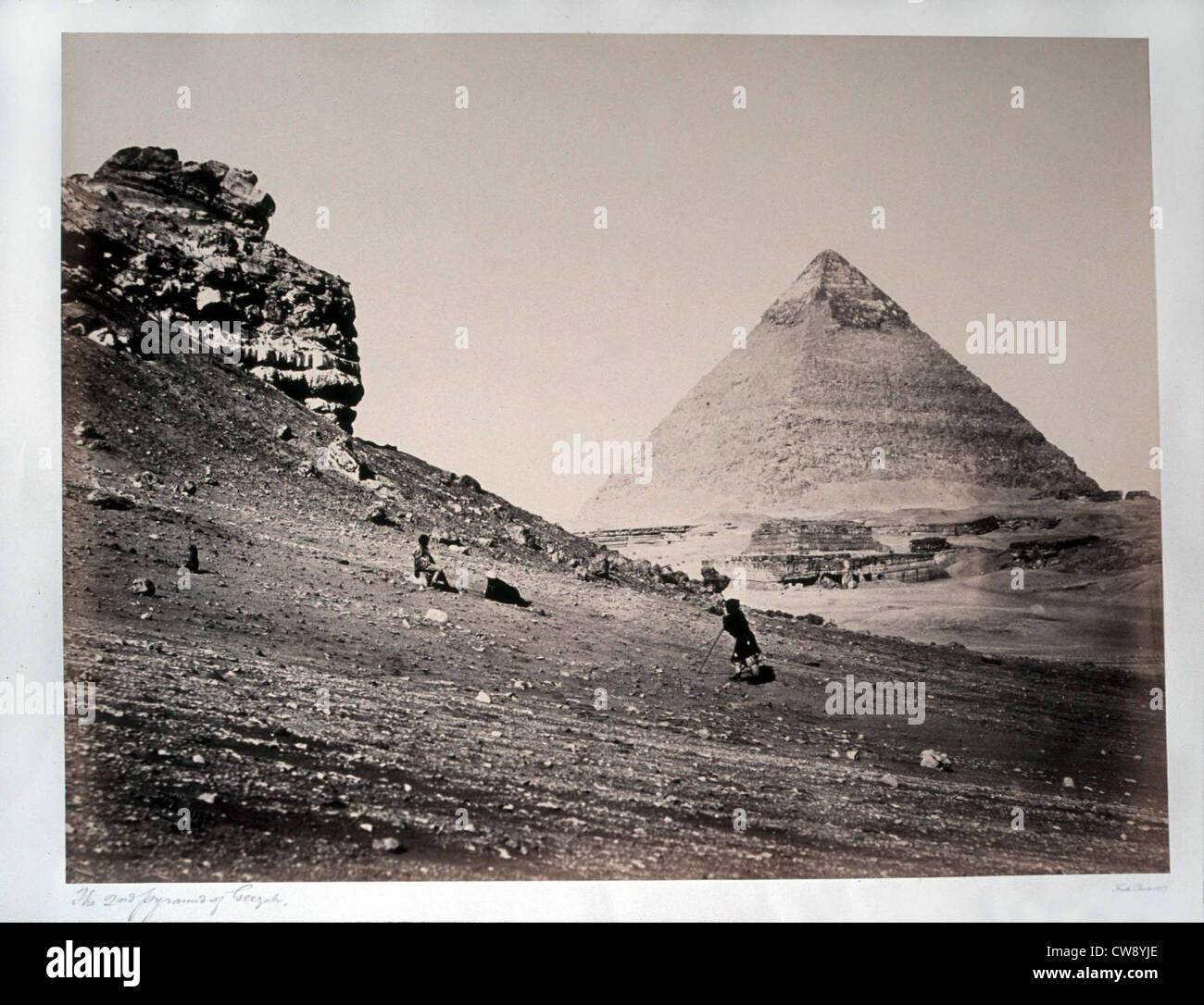 Francis Frith Giseh Pyramid fellahs in foreground Stock Photo