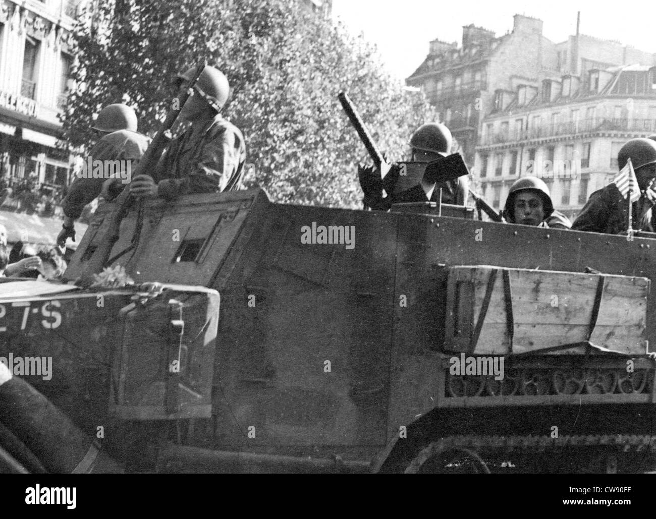 US armoured car in streets Paris during Liberation (August 1944) Stock Photo