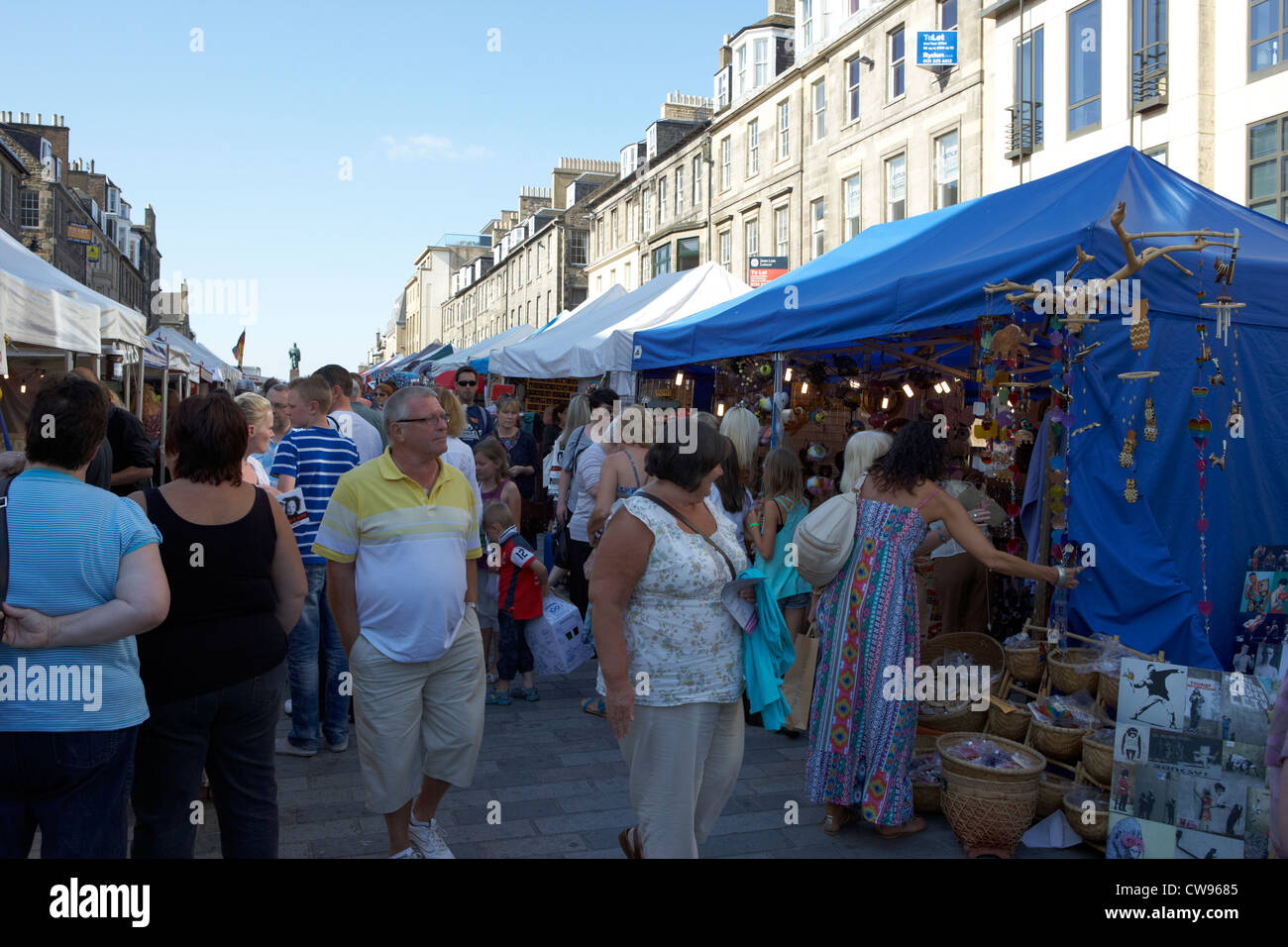 edinburgh farmers market on castle street scotland uk united kingdom Stock Photo Alamy