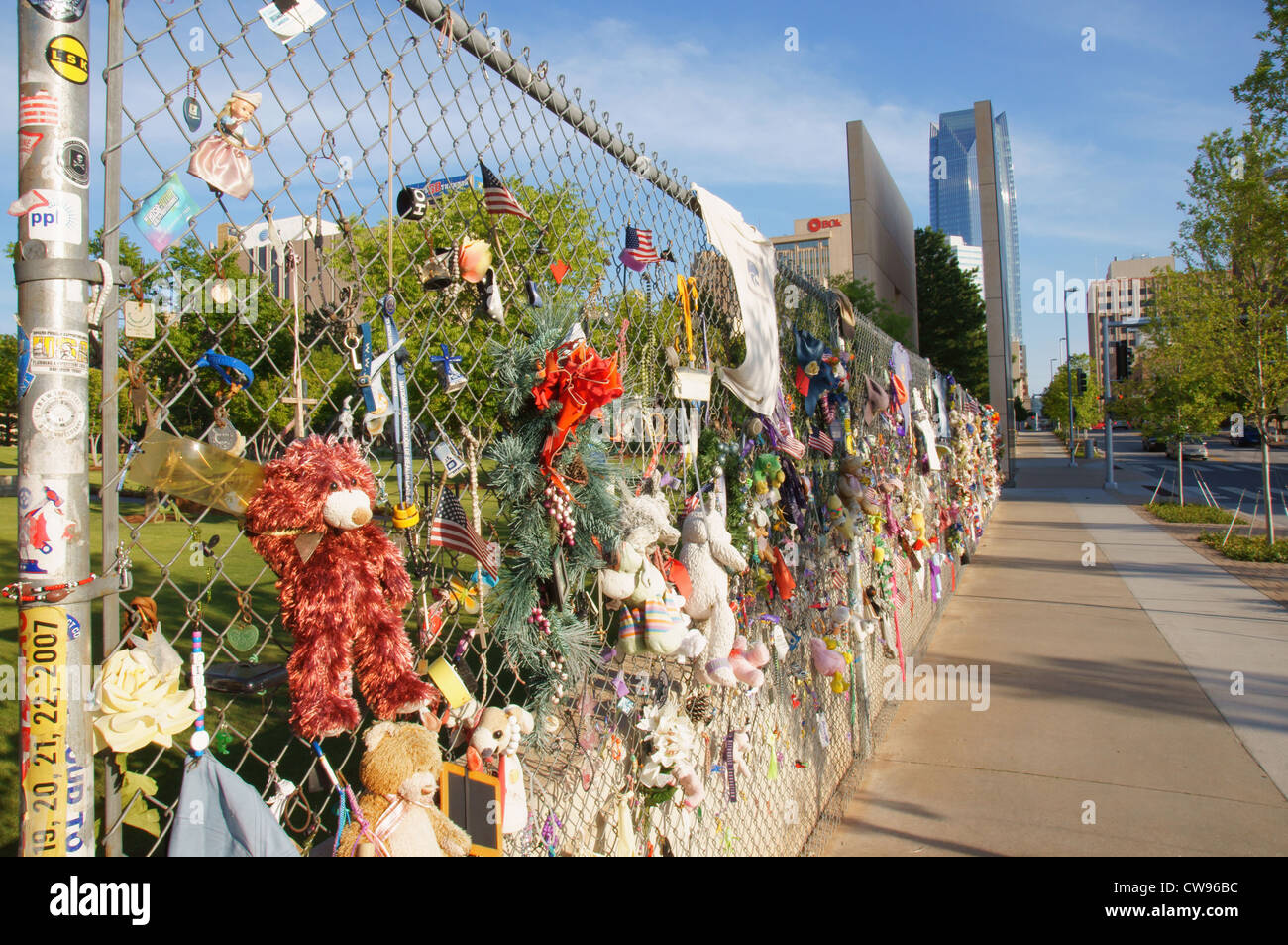 alfred murrah federal building oklahoma city ok memory fence memorial