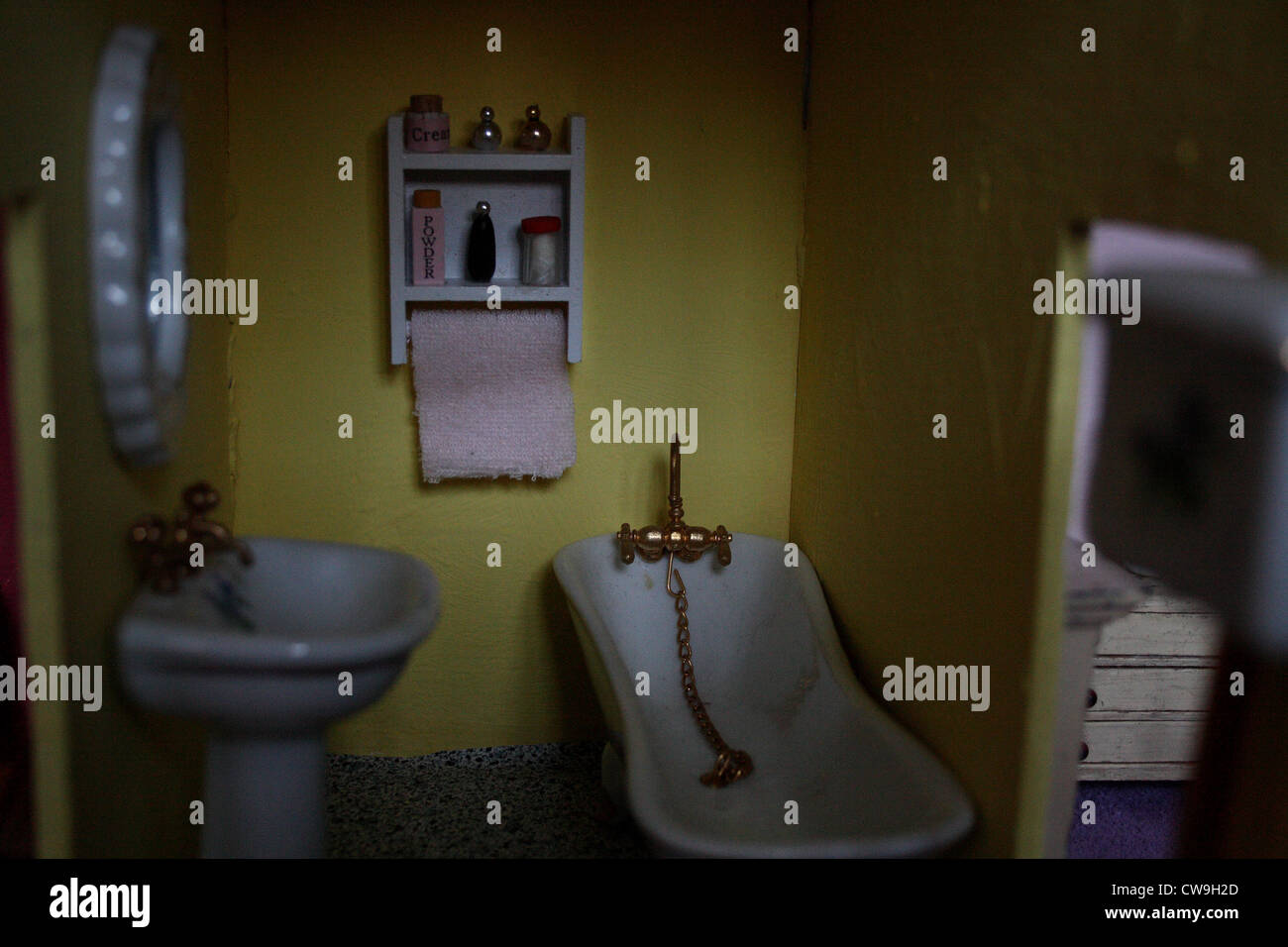 Dolls house toilet hires stock photography and images Alamy