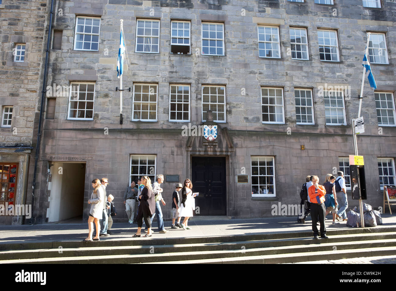 fishers close lawnmarket and former national library of scotland the
