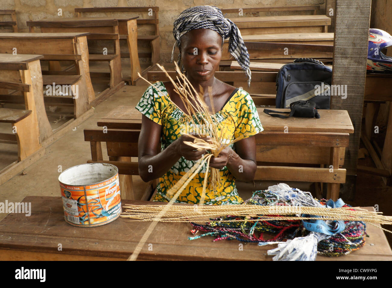 Woman Making Basket For G Lish Foundation Bolgatanga Ghana Stock Photo Alamy