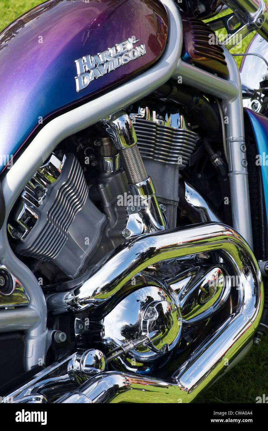 V Rod Fuel Tank Upgrade