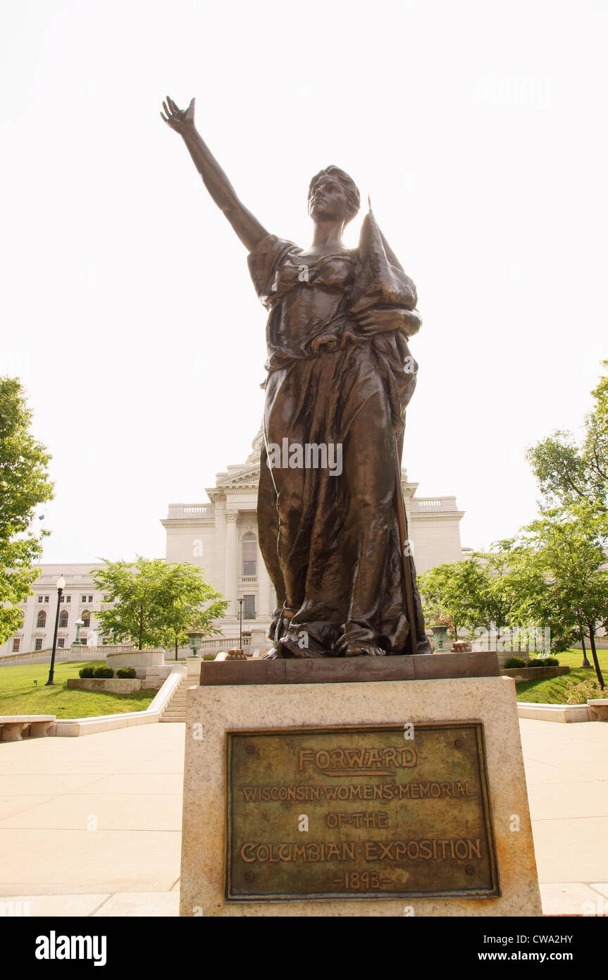 Womens statue monument hires stock photography and images Alamy