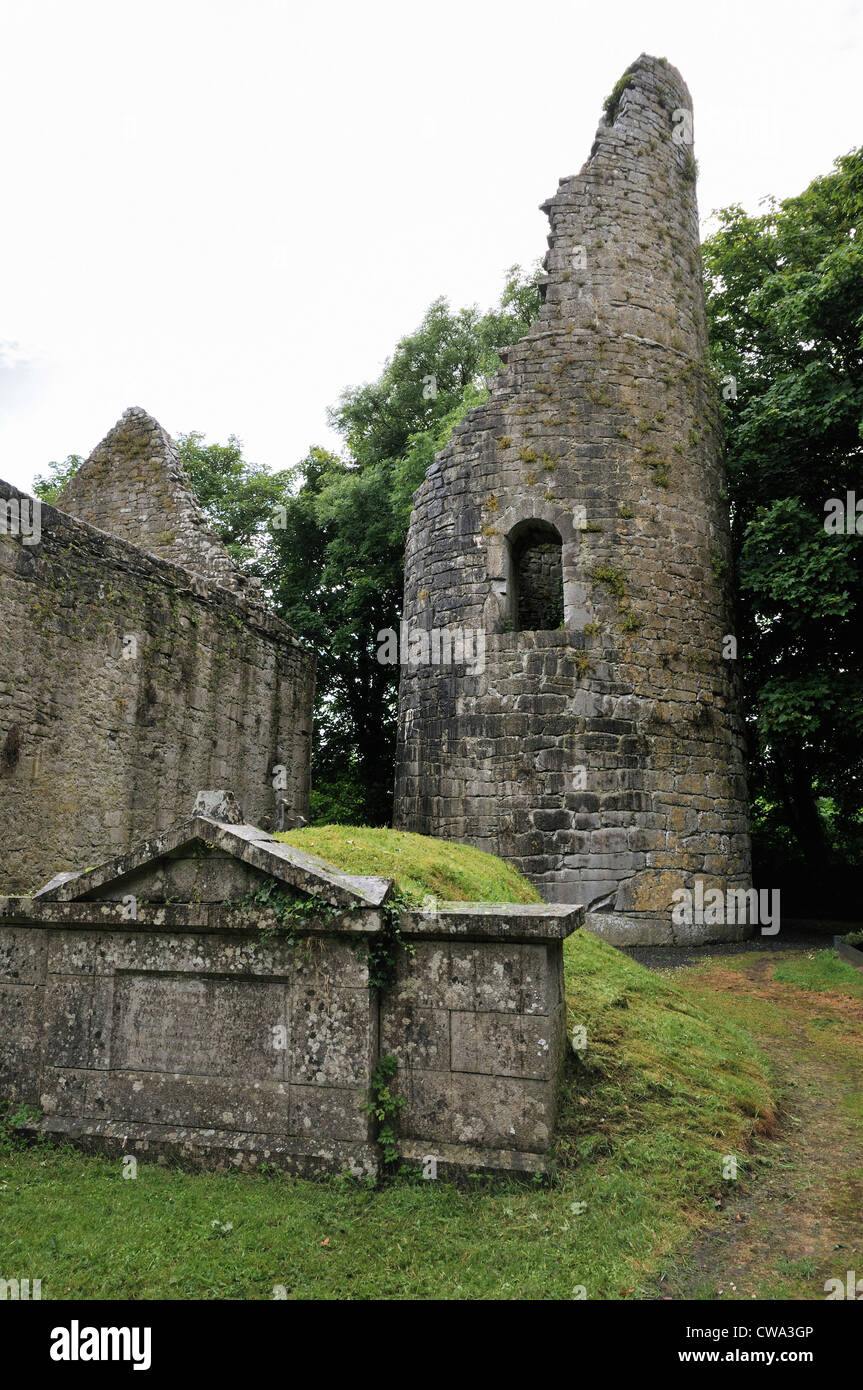 Dysert O'Dea Church & Tower, The Burren, Co Clare, Ireland Stock Photo