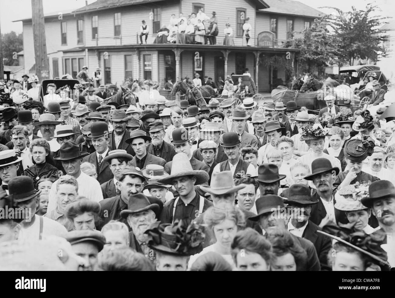 Crowd for waiting for candidate William Taft's (1857-1930) whistle-stop train during the western tour of his successful Stock Photo