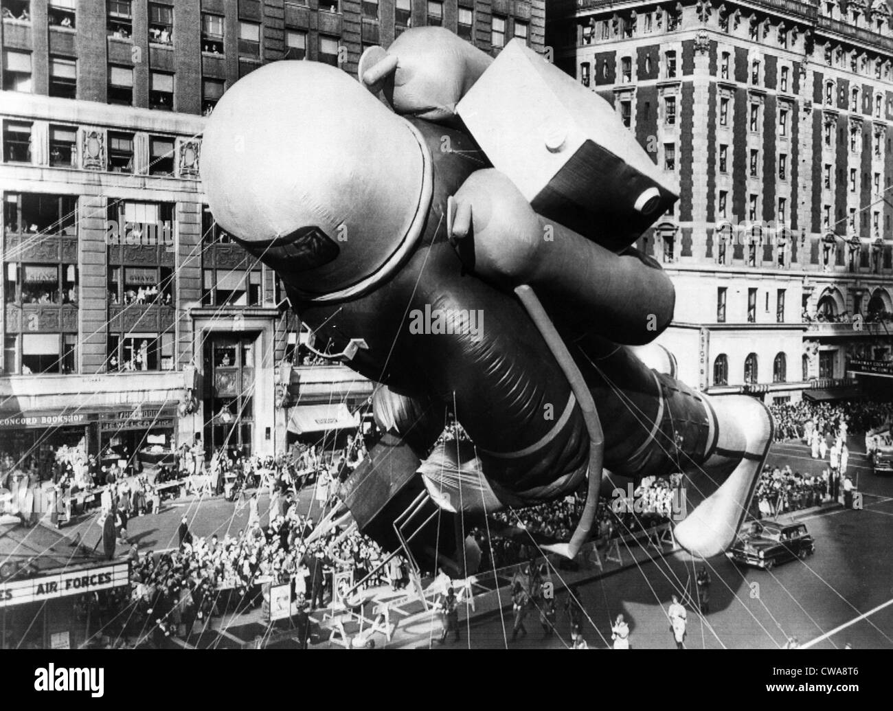 Dragon float Black and White Stock Photos & Images Alamy