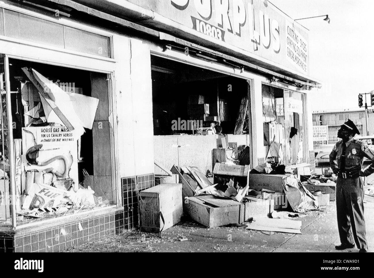 Police riot 1960s Black and White Stock Photos & Images - Alamy