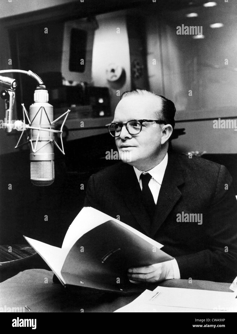Truman Capote in studio for A CHRISTMAS MEMORY (TV) in 1967.. Courtesy: CSU Archives / Everett Collection Stock Photo