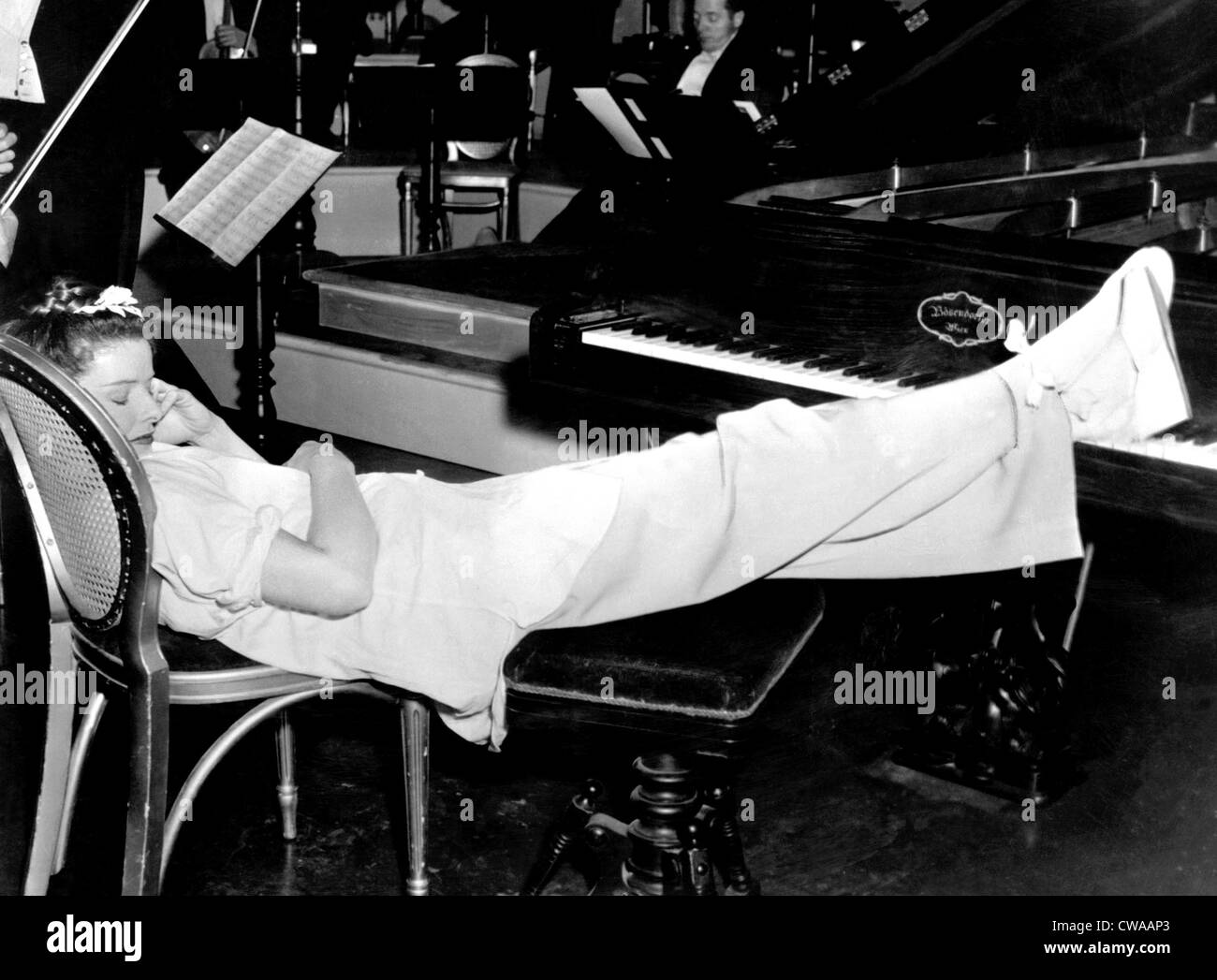 SONG OF LOVE, Katharine Hepburn, on set, 1947. Courtesy: CSU Archives/Everett Collection. Stock Photo
