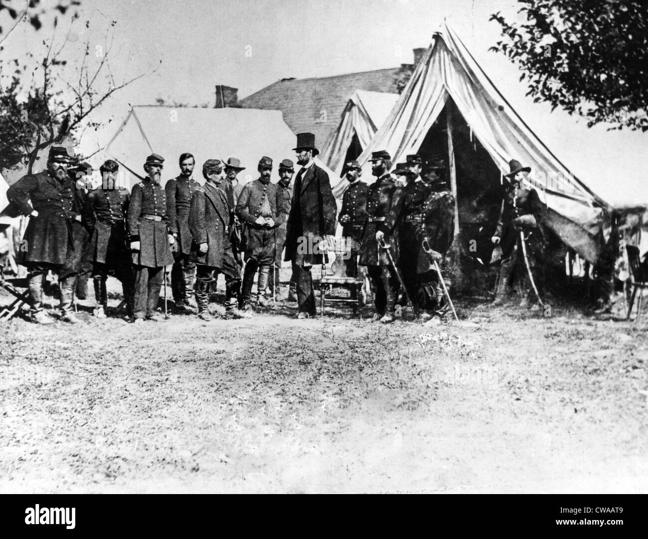 Abraham Lincoln at Antietam, (l-r) Col. Alexander S. Webb, Gen. George B. McClellan, Scout Adams, Dr. Jonathan Letterman, Stock Photo