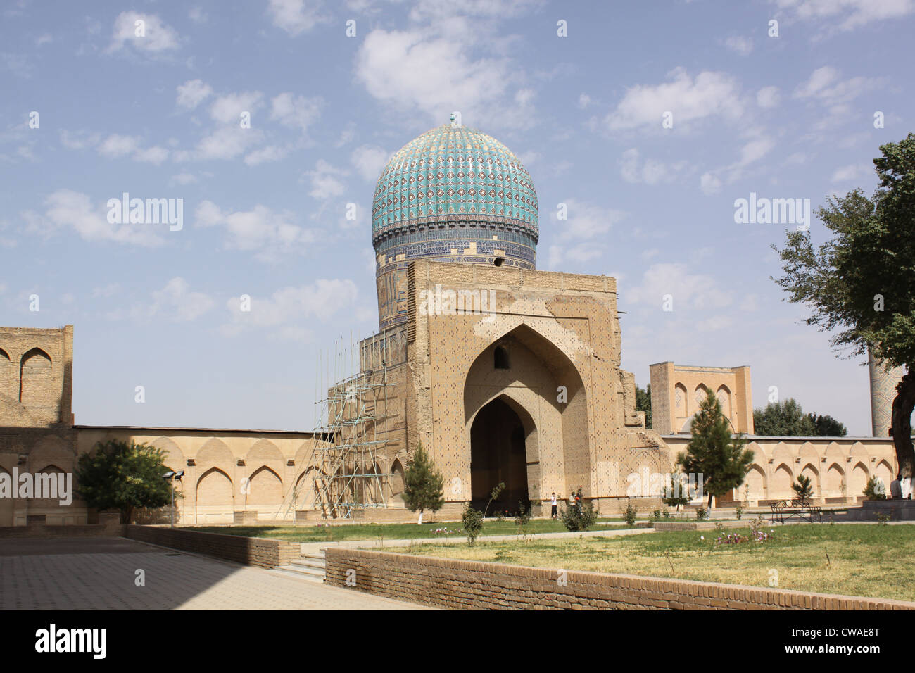 Uzbekistan. Samarkand. Ensemble of Khoja Ahrar (16th century). Mosque ...