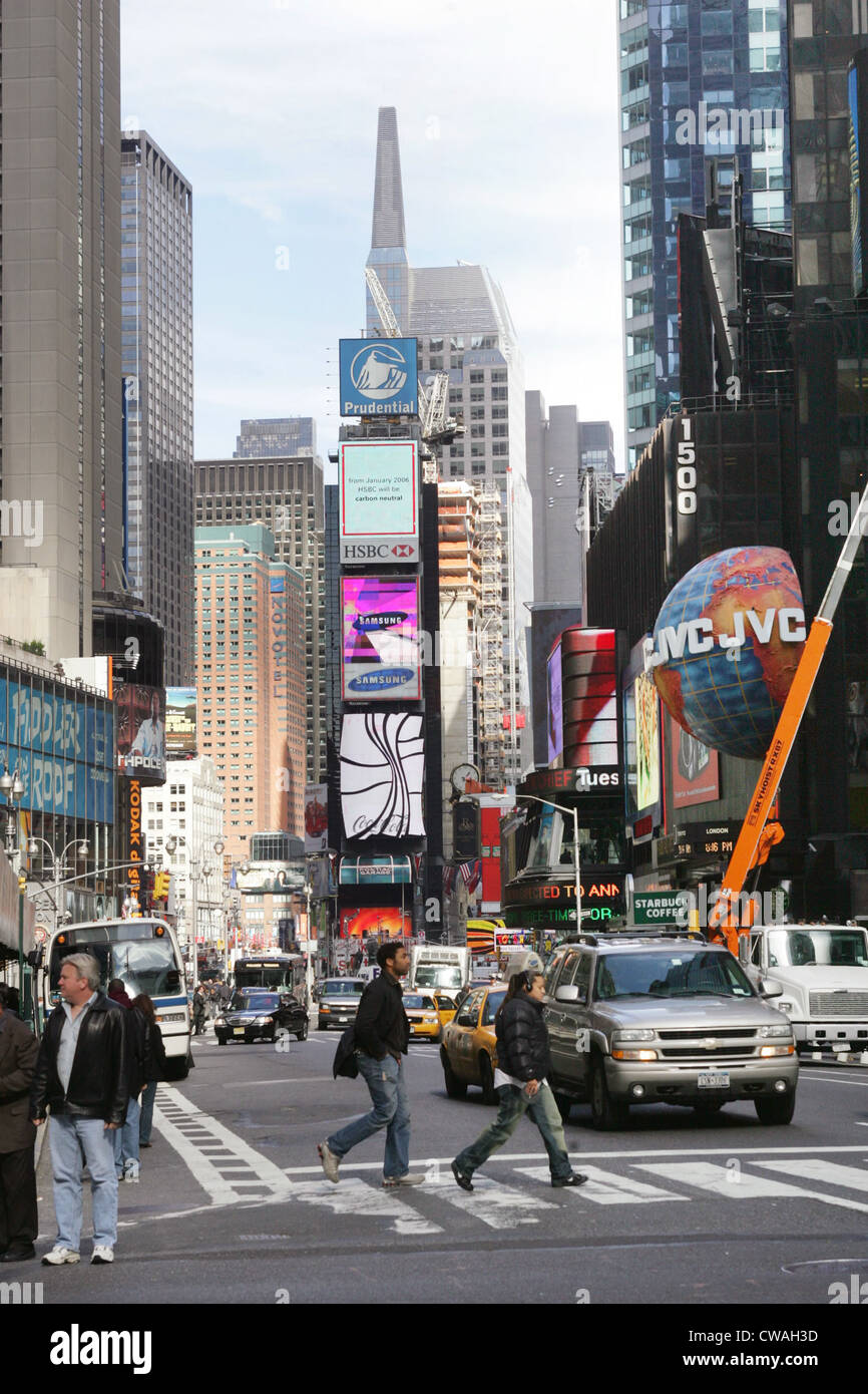 hotel overlooking times square new york