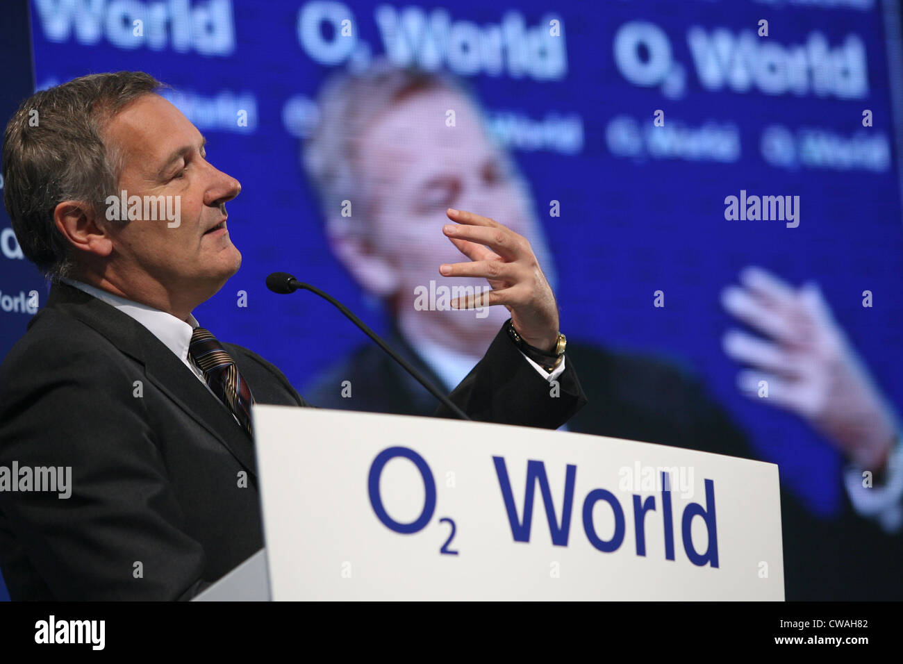 O2 Germany Ceo Groeger hi-res stock photography and images - Alamy