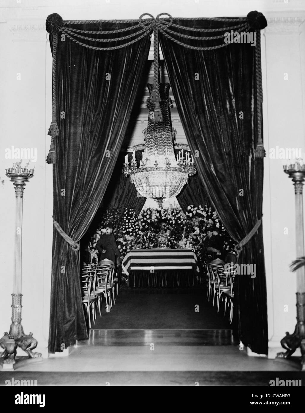 Flag-draped casket of President Franklin D. Roosevelt in East Room of the White House before the funeral service.  April 1945. Stock Photo