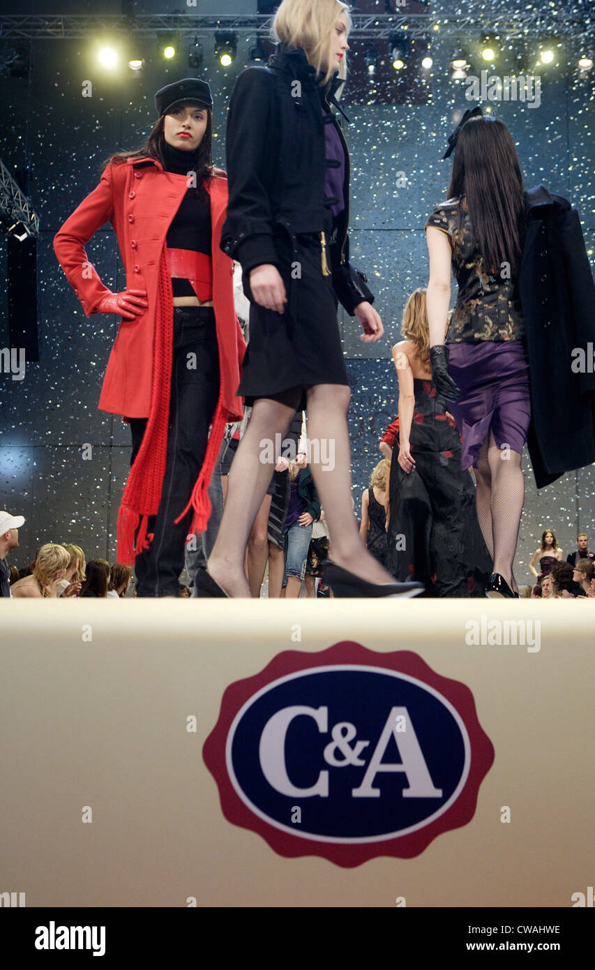 Next clothing fashion show hi-res stock photography and images - Alamy