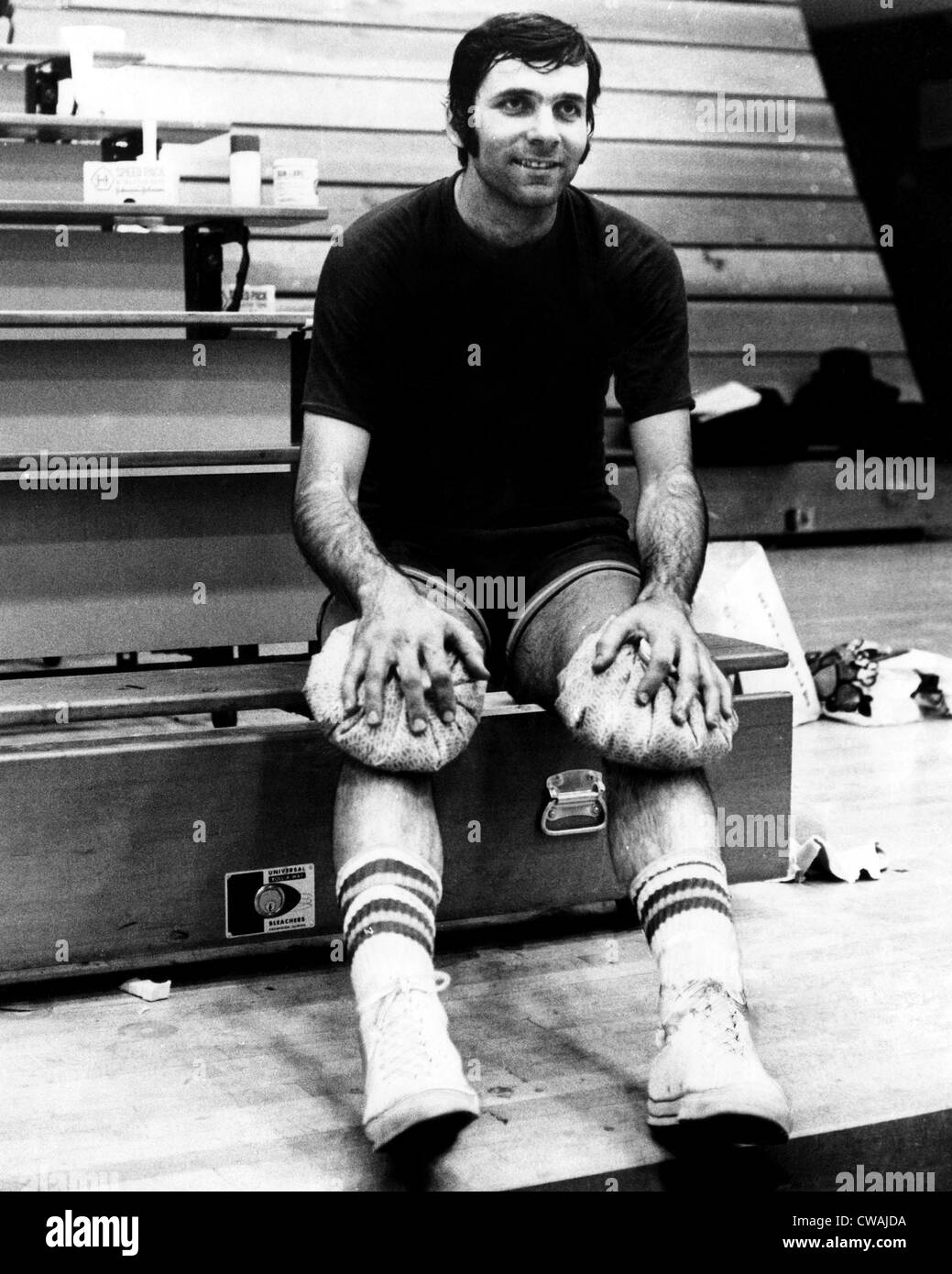 Jerry Lucas (16) of the Cincinnati Royals basketball team poses in  Cincinnati, Ohio on Sept. 15, 1965. (AP Photo Stock Photo - Alamy