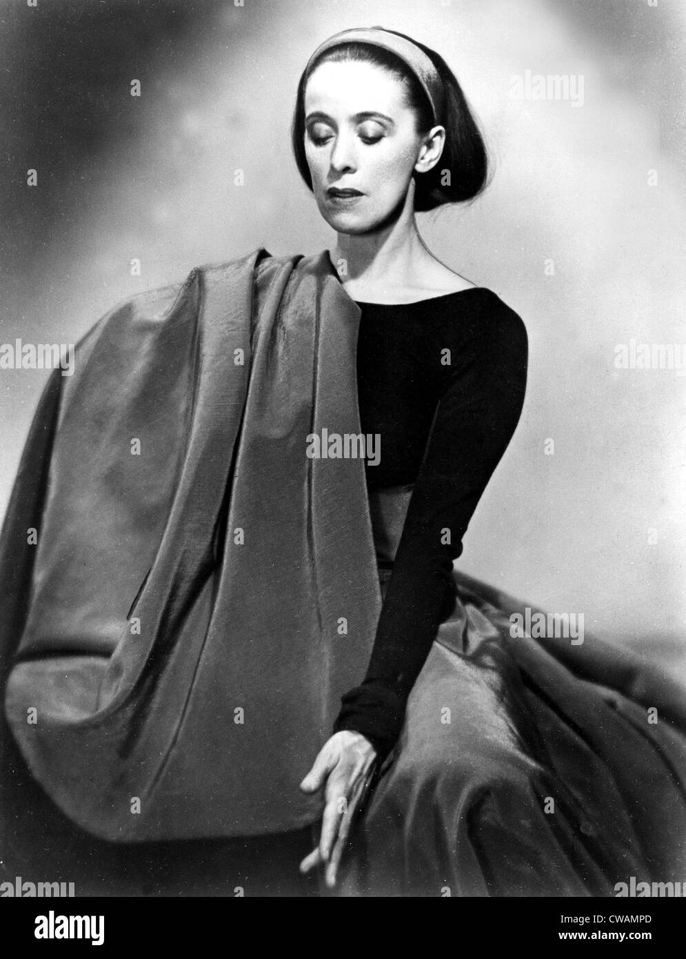Martha Graham in her IMPERIAL GESTURE, 1935.. Courtesy: CSU Archives / Everett Collection Stock Photo