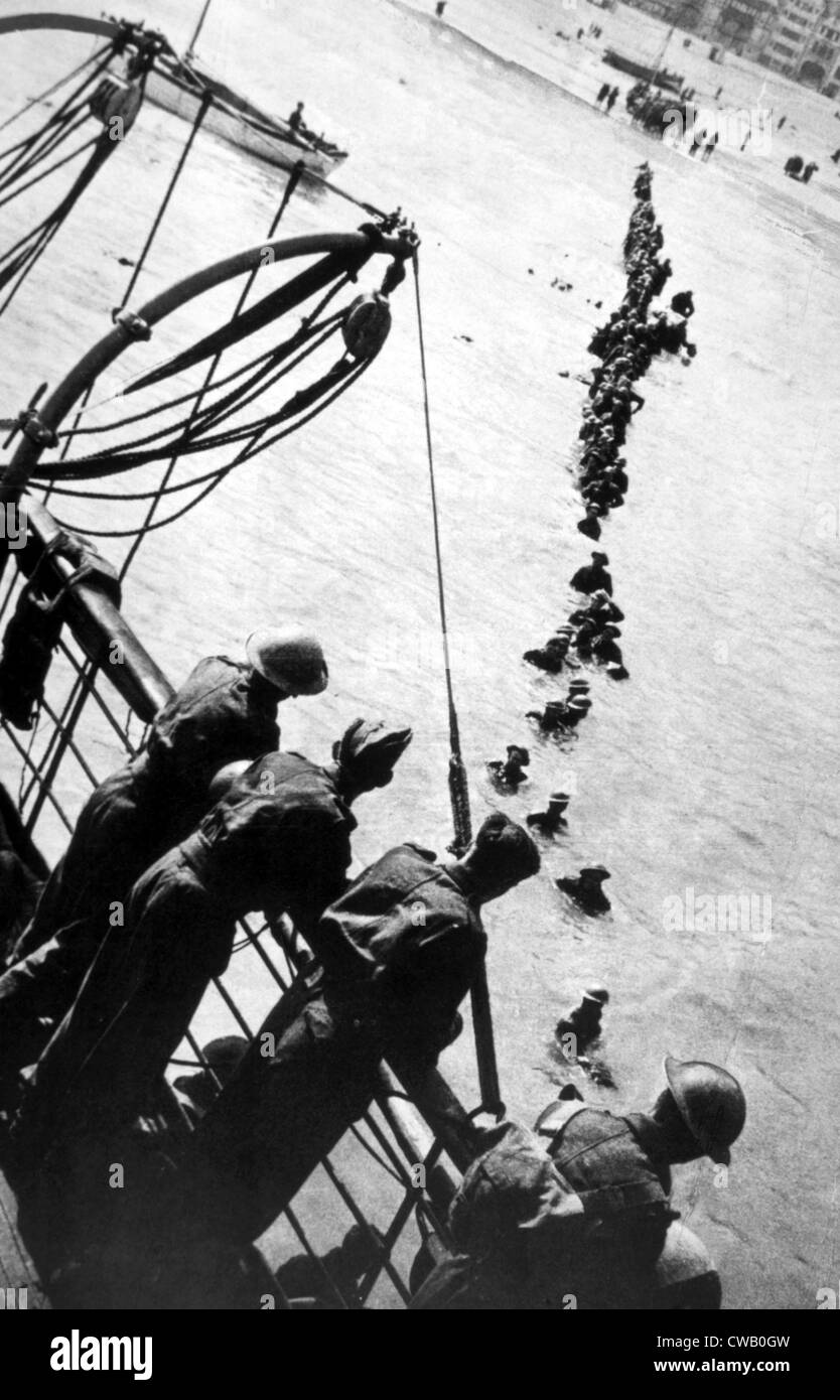 World War II, British soldiers being evacuated from Dunkirk, France, 1940. Stock Photo